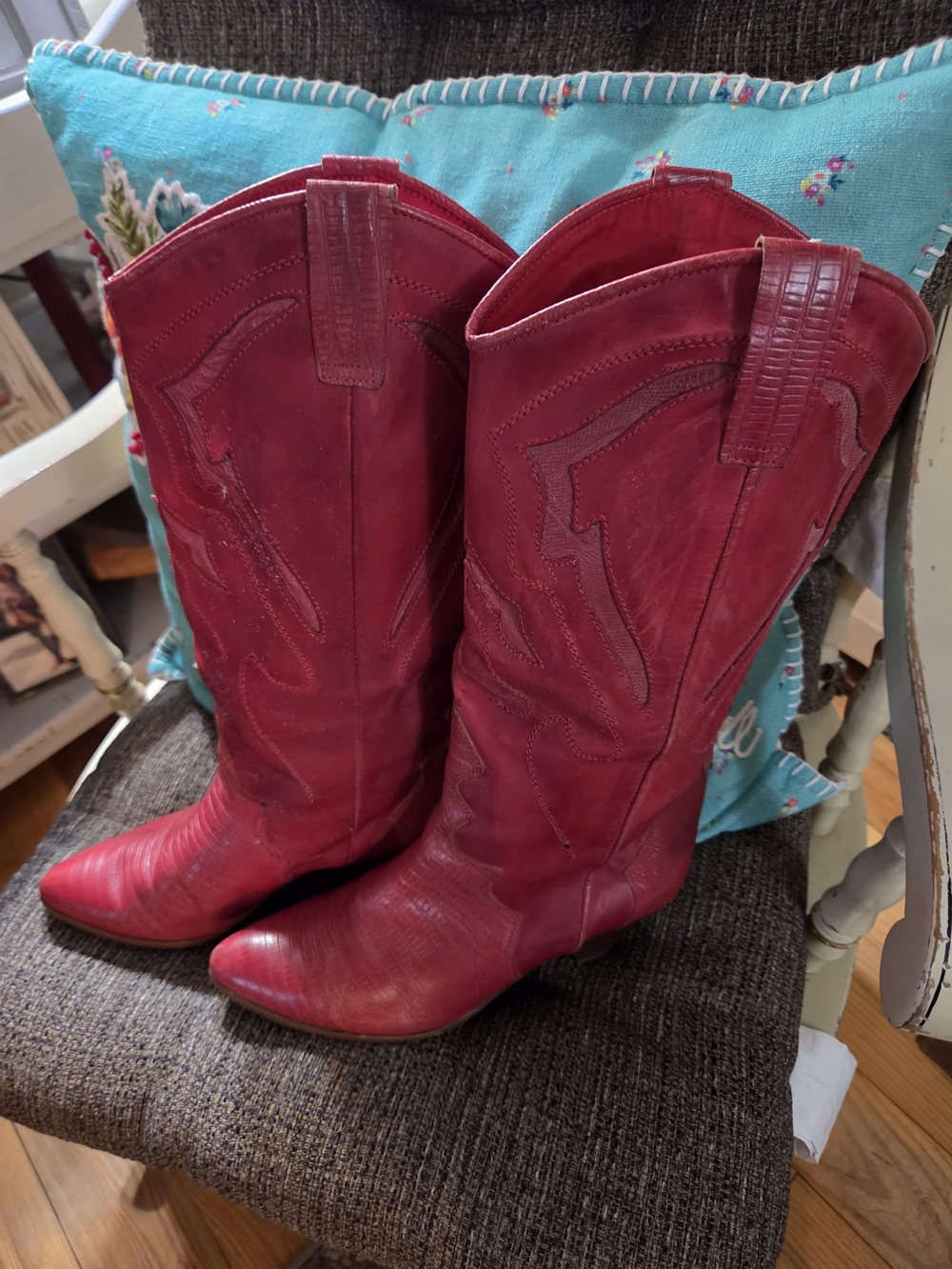 Vintage Red Women's Western Boots - Picture 9 of 9